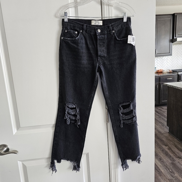 Free People Maggie Mid Rise Washed Black Distressed Straight Leg Crop Jeans - Picture 4 of 9